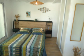 Gîte 2 pers en studio indépendant chez l'habitant pour nuitée au calme et proche de la plage